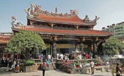 台北的寺院（台湾寺庙最著名）