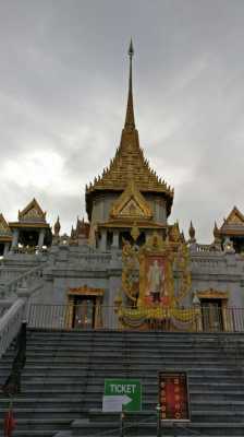 曼谷寺庙的金片（曼谷最有名的寺庙）-图1