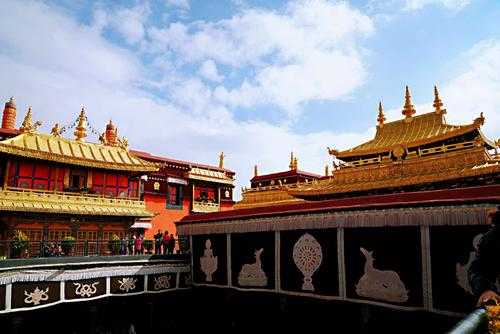中国藏族佛教寺院排名（全国各地的藏传佛教寺院）