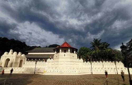 斯里兰卡最有名寺院（斯里兰卡著名景点）-图3