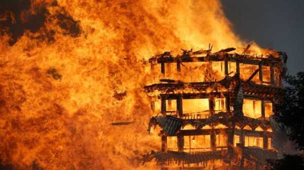 春节寺院遭火烧的有那些（寺院火灾）-图1