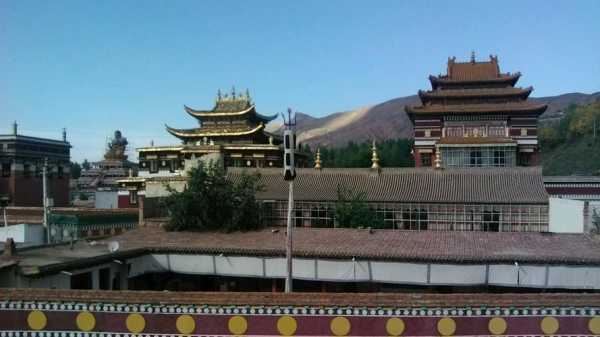 热贡县有几个寺院的简单介绍-图1