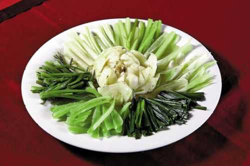 学佛的人吃素能吃韭菜葱吗（学佛能不能吃韭菜）-图1