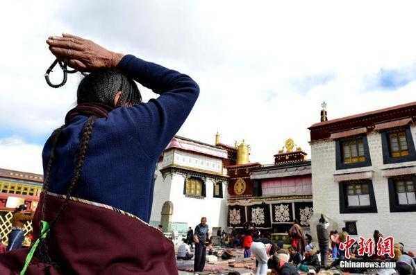 西藏寺庙礼仪（西藏寺庙礼仪图片）-图2