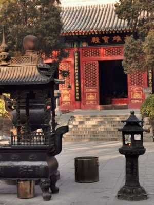北京寺庙哪里香火最旺（北京最有名的寺庙是哪个寺庙）-图1