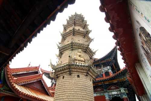 自贡最大的寺院（自贡哪个寺庙香火旺）