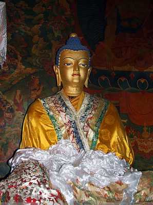 藏族寺庙特点（藏族寺庙佛像）