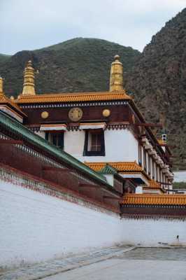 藏族佛教寺院排名（藏族佛教寺院排名前十）