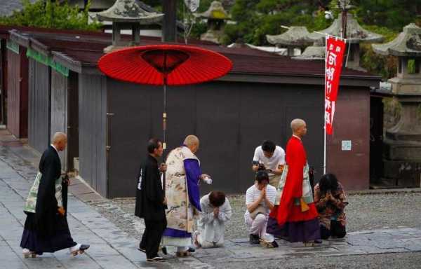 日本和尚到寺庙（去日本的和尚）