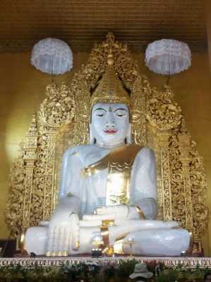 缅甸寺庙里钟（缅甸寺庙佛像）