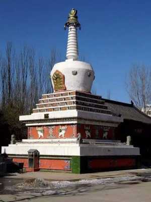寺庙里有塔是藏佛教吗（寺庙中的塔用来干啥啊的）-图2